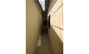 CASA EN VENTA EN EL B/ BUENAVISTA EN MONTERA