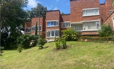 VENTA - CASA SAN MATEO 2PISOS 3HB 3BÑ 1PP 125M2 - FUSAGASUGA CUND