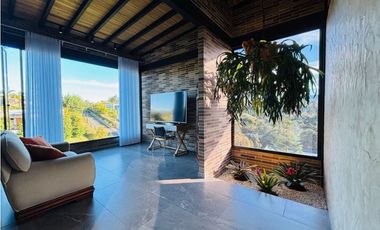 Hermosa casa campestre para la venta en unidad cerrada en el retiro