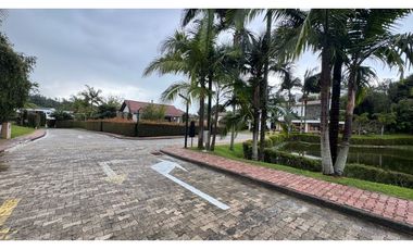 Casa para la venta en unidad cerrada en el el retiro sector penpenado