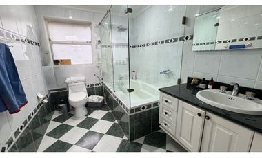 Casa para la venta en unidad cerrada en el el retiro sector penpenado