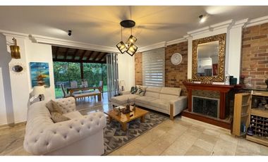 Casa para la venta en unidad cerrada en el el retiro sector penpenado