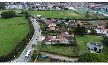 Lote en venta para construcción de edificio en la ceja Antioquía