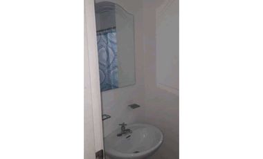 ALQUILO CASA EN 24 DE DICIEMBRE RESIDENCIAL LOS JARDINES