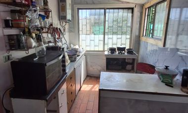 AMPLIA Y CÓMODA CASA A PASOS DE LA PLAYA. VISTA AL MAR