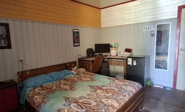 AMPLIA Y CÓMODA CASA A PASOS DE LA PLAYA. VISTA AL MAR