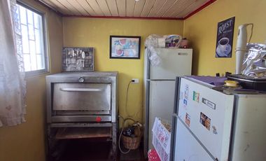 AMPLIA Y CÓMODA CASA A PASOS DE LA PLAYA. VISTA AL MAR