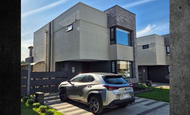 SEMI NUEVA EN CONDOMINIO BELO HORIZONTE