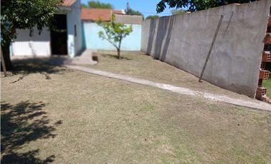 Lote con construcción Playa Serena