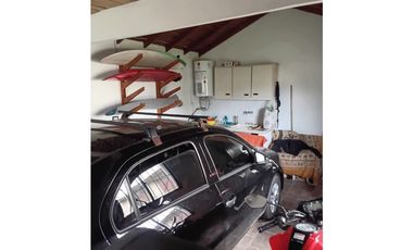 Casa 2 ambientes con cochera Los Acantilados