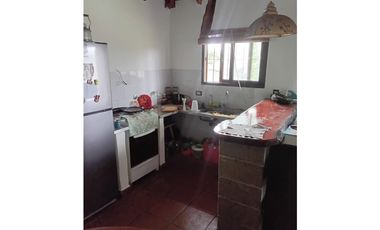 Casa 2 ambientes con cochera Los Acantilados