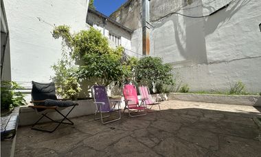 Gran Chalet con cochera en Cordoba esq. Falucho