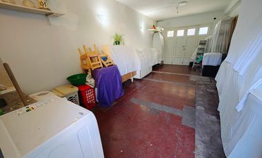 Alquiler casa Morón. 3 ambientes