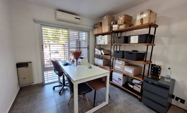 VENTA LOCAL O PH CON COCHERA HAEDO NORTE