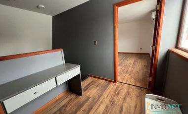 Oficina en Arriendo en Segundo piso of 2