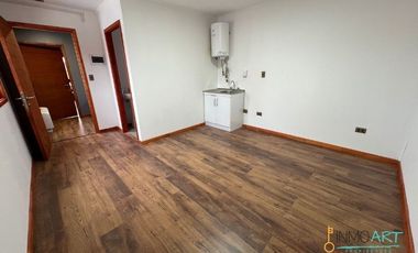 Oficina en Arriendo en Segundo piso of 2