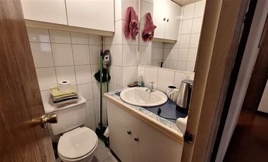 Oficina en Venta en Encomenderos / metro Tobalaba