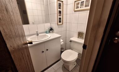 Oficina en Venta en Encomenderos / metro Tobalaba