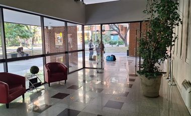 Oficina en Venta en Encomenderos / metro Tobalaba