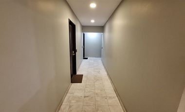 Oficina en Venta en Encomenderos / metro Tobalaba