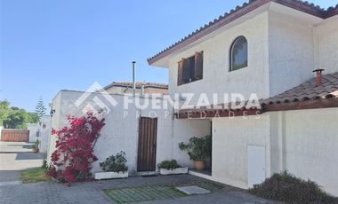 Casa en Arriendo en Entre Padre Hurtado y Valenzuela Llanos