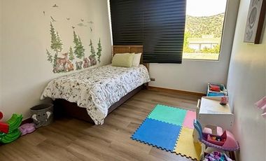 Casa en Arriendo en Condominio Los Bravos