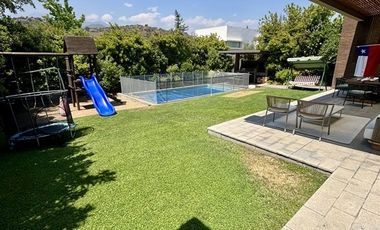 Casa en Arriendo en Condominio Los Bravos