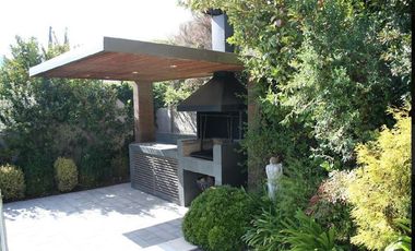 Casa en Arriendo en Condominio Los Bravos