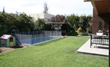 Casa en Arriendo en Condominio Los Bravos