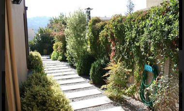 Casa en Arriendo en Condominio Los Bravos