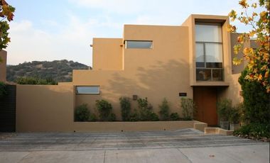 Casa en Arriendo en Condominio Los Bravos