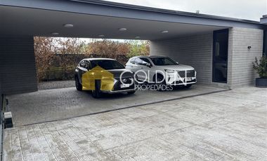 Casa en Venta en Valle Escondido / Lo Barnechea