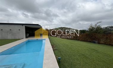 Casa en Venta en Valle Escondido / Lo Barnechea