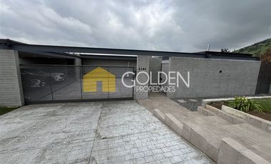 Casa en Venta en Valle Escondido / Lo Barnechea