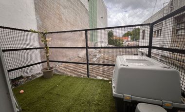 VENTA PH 2 AMB. RECICLADO EN LA PERLA APTO CREDITO