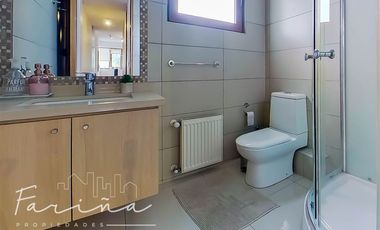 Casa en Arriendo en Condominio Los Ríos Piedra Roja