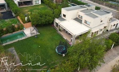 Casa en Arriendo en Condominio Los Ríos Piedra Roja