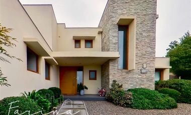 Casa en Arriendo en Condominio Los Ríos Piedra Roja