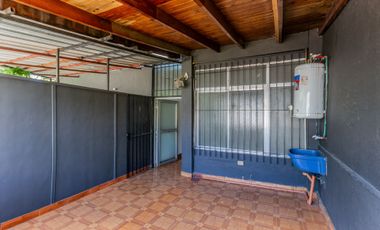 Venta 2 PH independientes en lote propio. Pompeya.