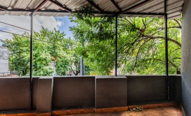 Venta 2 PH independientes en lote propio. Pompeya.