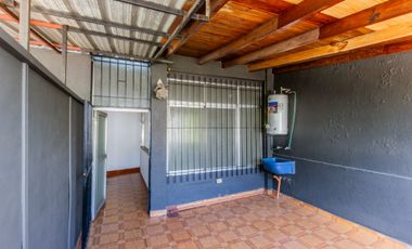 Venta 2 PH independientes en lote propio. Pompeya.