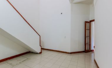 Venta 2 PH independientes en lote propio. Pompeya.