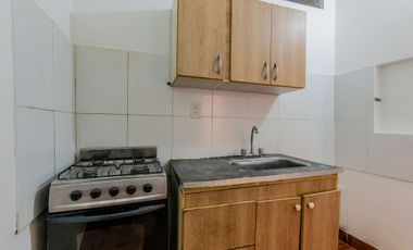 Venta 2 PH independientes en lote propio. Pompeya.