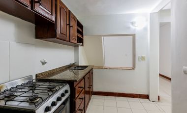 Venta 2 PH independientes en lote propio. Pompeya.