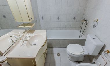 Venta 2 PH independientes en lote propio. Pompeya.