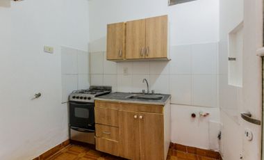 Venta 2 PH independientes en lote propio. Pompeya.