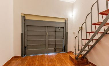 Venta 2 PH independientes en lote propio. Pompeya.