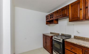 Venta 2 PH independientes en lote propio. Pompeya.