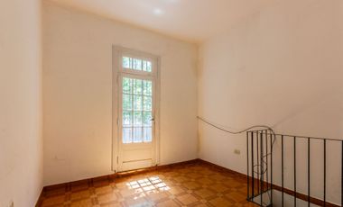 Venta 2 PH independientes en lote propio. Pompeya.