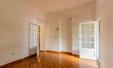 Venta 2 PH independientes en lote propio. Pompeya.